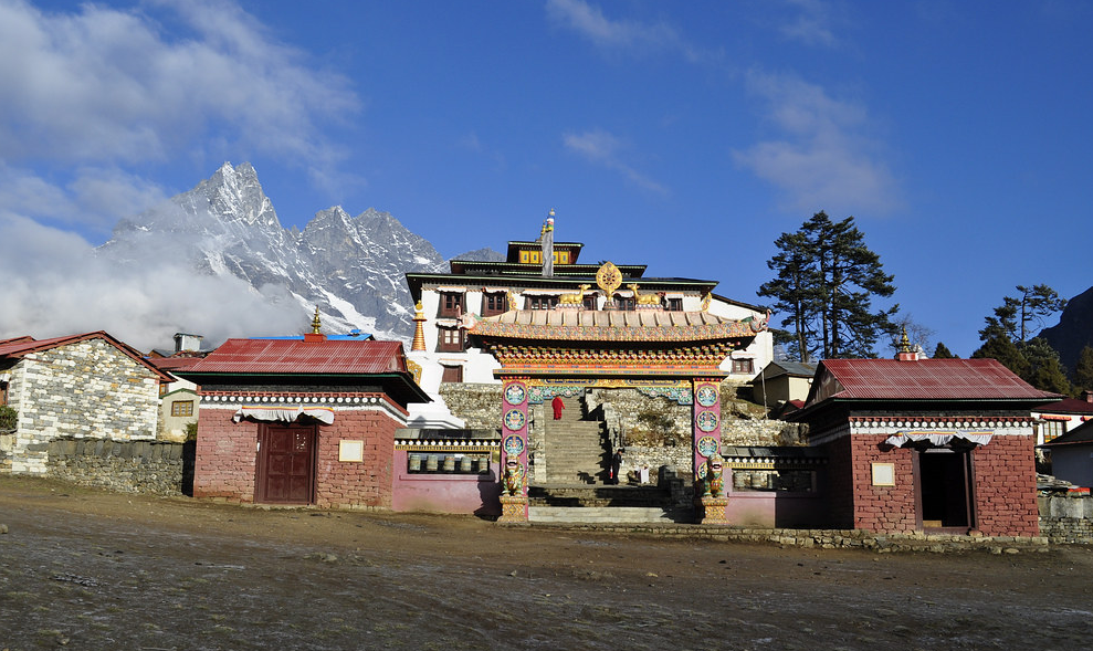 Luxury Everest Base camp Trek: Best Time, Weather, Comfort and Visibility